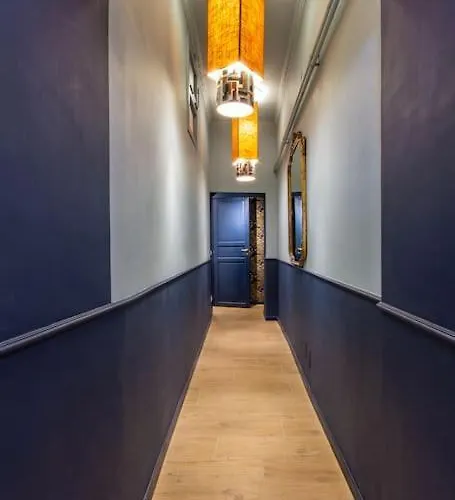 Rasella44, Blu דירה